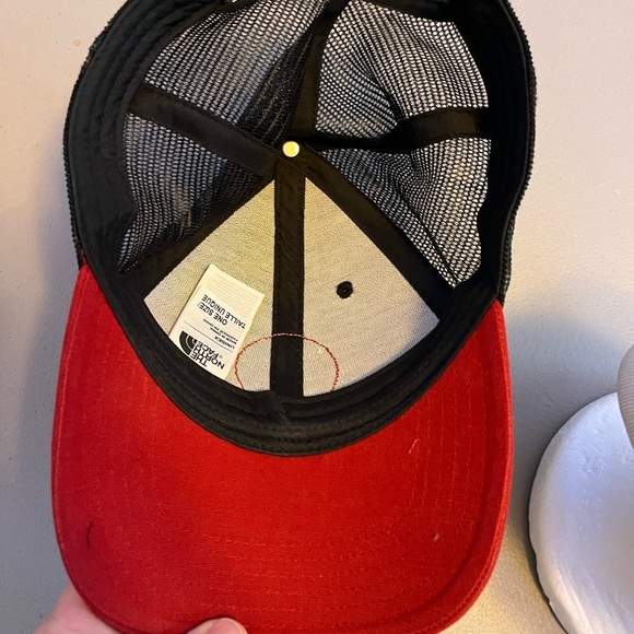 The North Face Mens Hat - Picture 5 of 5